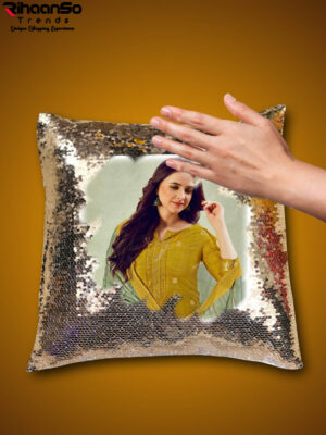 square-cushion-gold