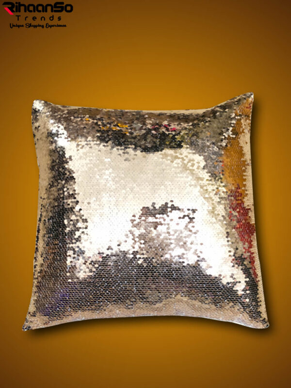 square-cushion-gold1